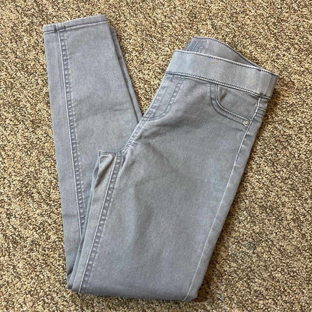 10/$50 JUSTICE STRETCH GIRL PANTS SIZE 12